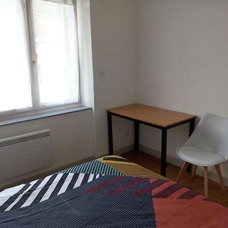 Appartement Paisible - Coeur De Ville Le Creusot Exteriör bild