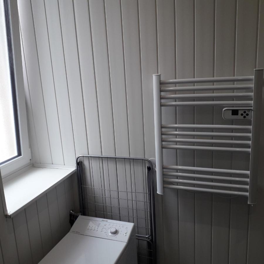 Appartement Paisible - Coeur De Ville Le Creusot Exteriör bild
