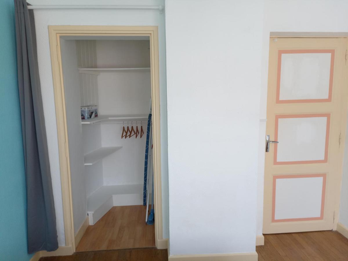 Appartement Paisible - Coeur De Ville Le Creusot Exteriör bild